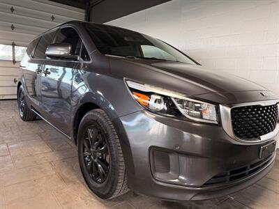 2017 Kia Sedona LX Plus Van