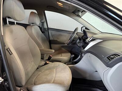 2013 Hyundai ACCENT GS   - Photo 12 - Newark, IL 60541