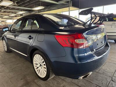 2011 Suzuki Kizashi SE   - Photo 6 - Newark, IL 60541