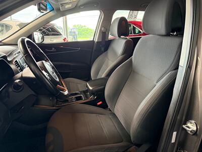 2016 Kia Sorento LX   - Photo 8 - Newark, IL 60541