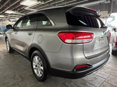 2016 Kia Sorento LX   - Photo 6 - Newark, IL 60541