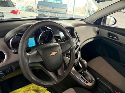 2011 Chevrolet Cruze LS - Photo 9 - Newark, IL 60541