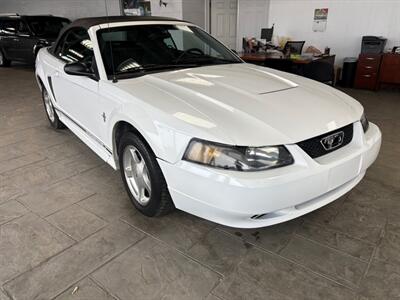 2001 Ford Mustang   - Photo 1 - Newark, IL 60541