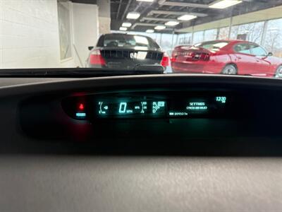 2010 Toyota Prius IV   - Photo 11 - Newark, IL 60541
