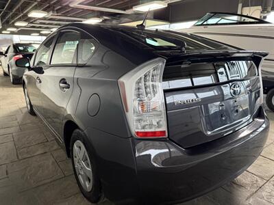 2010 Toyota Prius IV   - Photo 4 - Newark, IL 60541