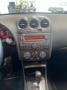 2007 Nissan Altima 3.5 SE   - Photo 8 - Newark, IL 60541