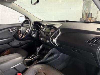 2011 Hyundai TUCSON GLS   - Photo 8 - Newark, IL 60541