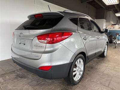 2011 Hyundai TUCSON GLS   - Photo 6 - Newark, IL 60541
