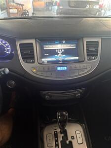 2013 Hyundai Genesis 3.8 Premium   - Photo 8 - Newark, IL 60541