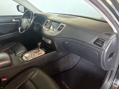 2013 Hyundai Genesis 3.8 Premium   - Photo 6 - Newark, IL 60541