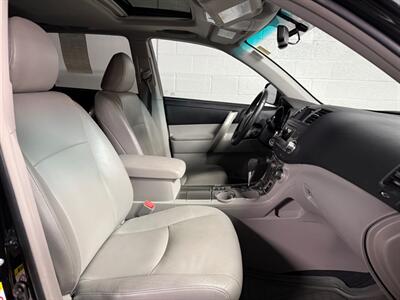 2012 Toyota Highlander   - Photo 7 - Newark, IL 60541