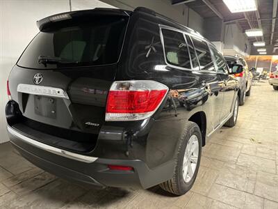 2012 Toyota Highlander   - Photo 3 - Newark, IL 60541