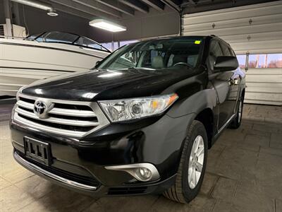 2012 Toyota Highlander   - Photo 2 - Newark, IL 60541