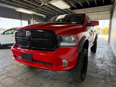 2018 RAM 1500 Night   - Photo 3 - Newark, IL 60541
