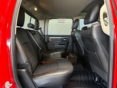 2018 RAM 1500 Night   - Photo 10 - Newark, IL 60541