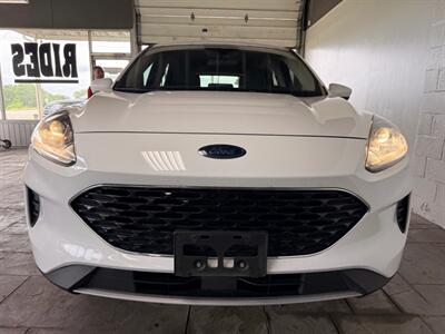 2020 Ford Escape SE   - Photo 2 - Newark, IL 60541