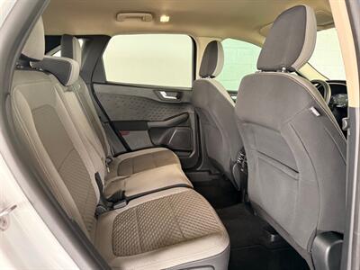 2020 Ford Escape SE   - Photo 8 - Newark, IL 60541