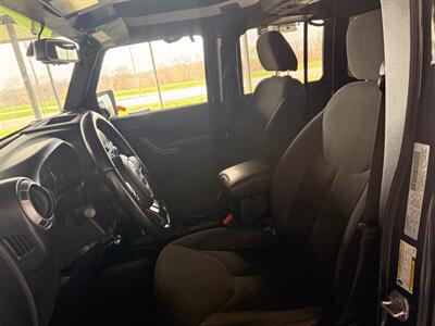 2017 Jeep Wrangler Willys Wheeler   - Photo 8 - Newark, IL 60541