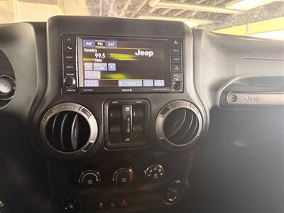 2017 Jeep Wrangler Willys Wheeler   - Photo 11 - Newark, IL 60541