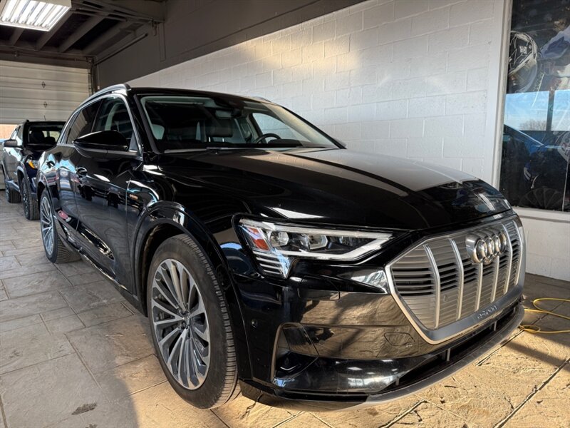 2019 Audi e-tron Prestige quattro AWD