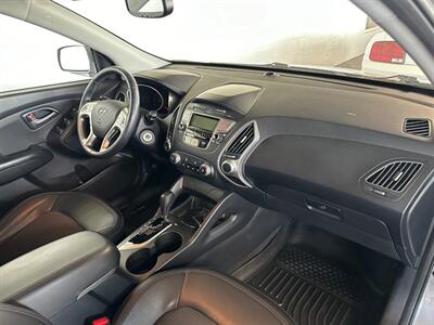 2011 Hyundai TUCSON GLS   - Photo 9 - Newark, IL 60541