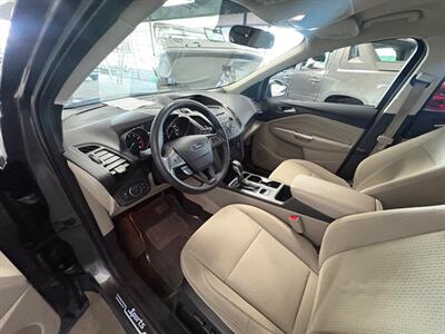 2018 Ford Escape SE - Photo 7 - Newark, IL 60541
