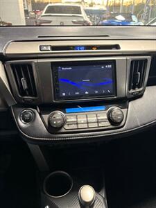 2015 Toyota RAV4 Limited   - Photo 7 - Newark, IL 60541