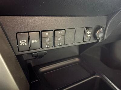 2015 Toyota RAV4 Limited   - Photo 8 - Newark, IL 60541