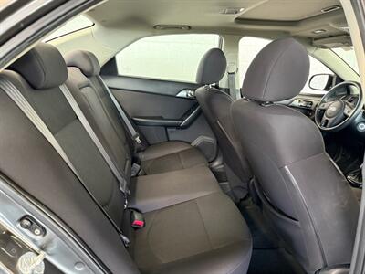 2013 Kia Forte EX   - Photo 11 - Newark, IL 60541