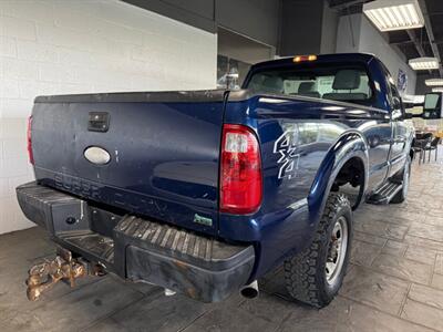 2011 Ford F-250 XL   - Photo 4 - Newark, IL 60541