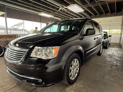 2012 Chrysler Town & Country Touring   - Photo 3 - Newark, IL 60541