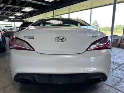 2013 Hyundai Genesis Coupe 2.0T   - Photo 6 - Newark, IL 60541