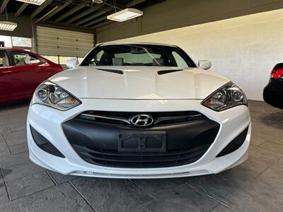 2013 Hyundai Genesis Coupe 2.0T   - Photo 2 - Newark, IL 60541