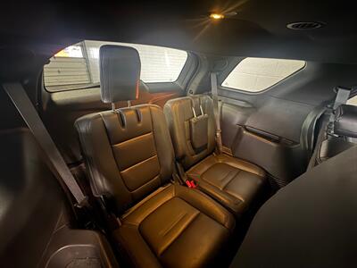 2015 Ford Explorer Limited   - Photo 8 - Newark, IL 60541