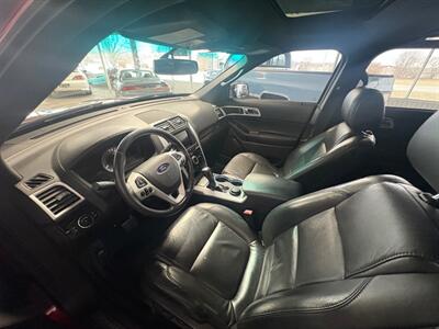 2015 Ford Explorer Limited   - Photo 10 - Newark, IL 60541