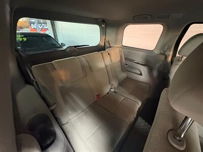 2013 Nissan Quest 3.5 S   - Photo 8 - Newark, IL 60541