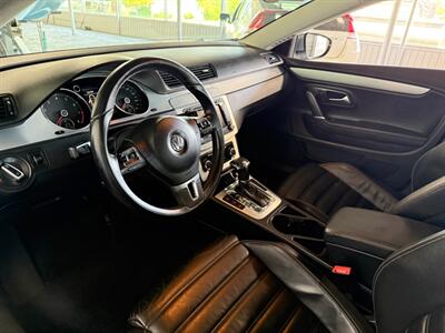 2010 Volkswagen CC Luxury   - Photo 7 - Newark, IL 60541