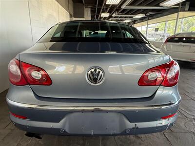2010 Volkswagen CC Luxury   - Photo 5 - Newark, IL 60541