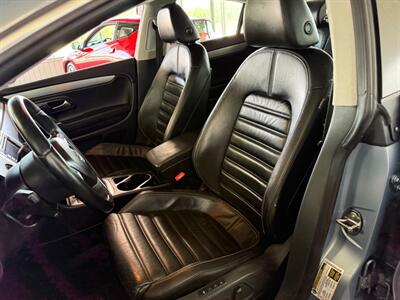 2010 Volkswagen CC Luxury   - Photo 8 - Newark, IL 60541