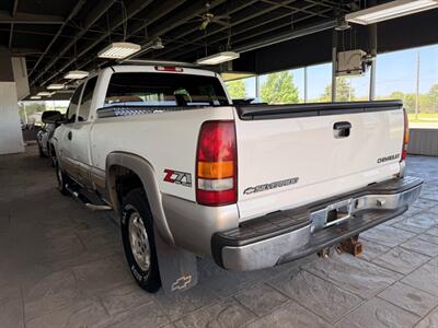 2001 Chevrolet Silverado 1500 - Photo 4 - Newark, IL 60541