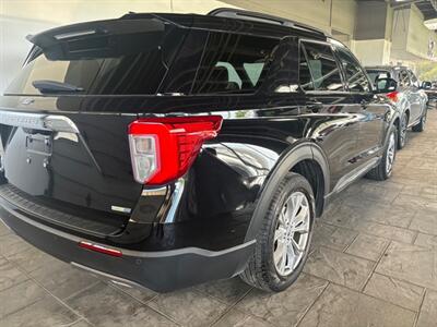 2020 Ford Explorer XLT   - Photo 2 - Newark, IL 60541