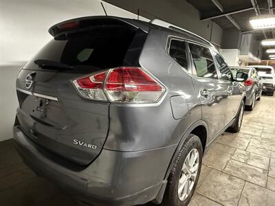 2015 Nissan Rogue SV - Photo 4 - Newark, IL 60541