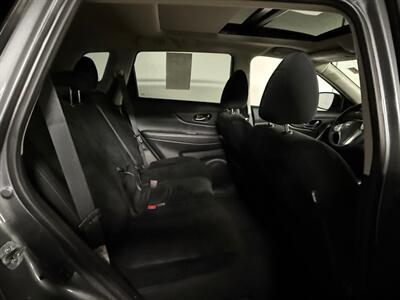 2015 Nissan Rogue SV - Photo 7 - Newark, IL 60541