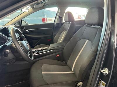 2021 Hyundai SONATA SE - Photo 8 - Newark, IL 60541