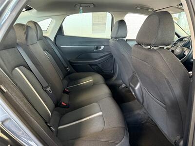 2021 Hyundai SONATA SE - Photo 9 - Newark, IL 60541