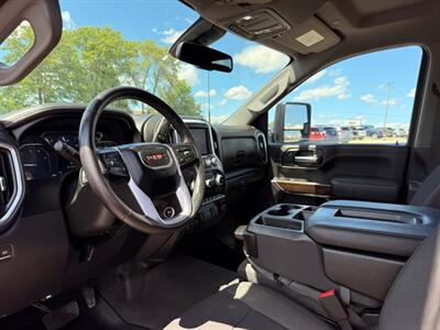 2021 GMC Sierra 3500 SLE - Photo 8 - Newark, IL 60541