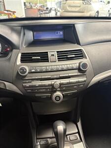 2011 Honda Accord SE   - Photo 9 - Newark, IL 60541