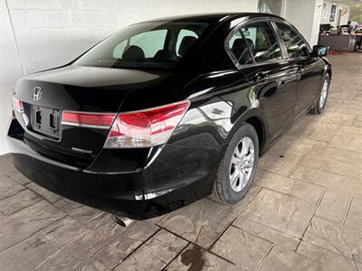 2011 Honda Accord SE   - Photo 2 - Newark, IL 60541