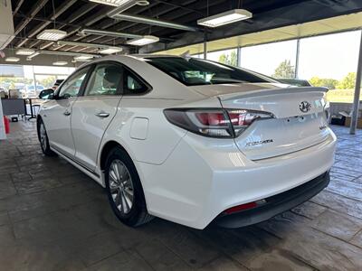 2016 Hyundai SONATA Hybrid SE   - Photo 7 - Newark, IL 60541