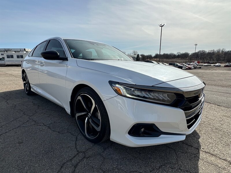 2021 Honda Accord Sport Special Editio - Photo 1 - Newark, IL 60541